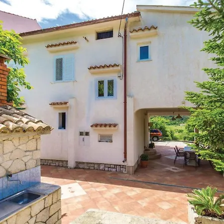 Apartment Fuer 7 Personen Ca- 120 M² In Supetarska Dra By Interhome *