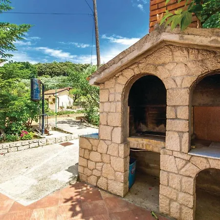Fuer 7 Personen Ca- 120 M² In Supetarska Dra By Interhome Διαμέρισμα